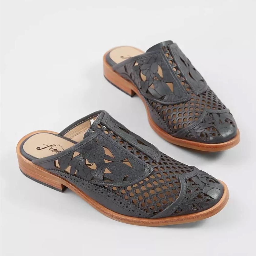 Free People | Paramount Loafer | Gray | EUC | Size 37.5 | MAKE OFFER | Boho